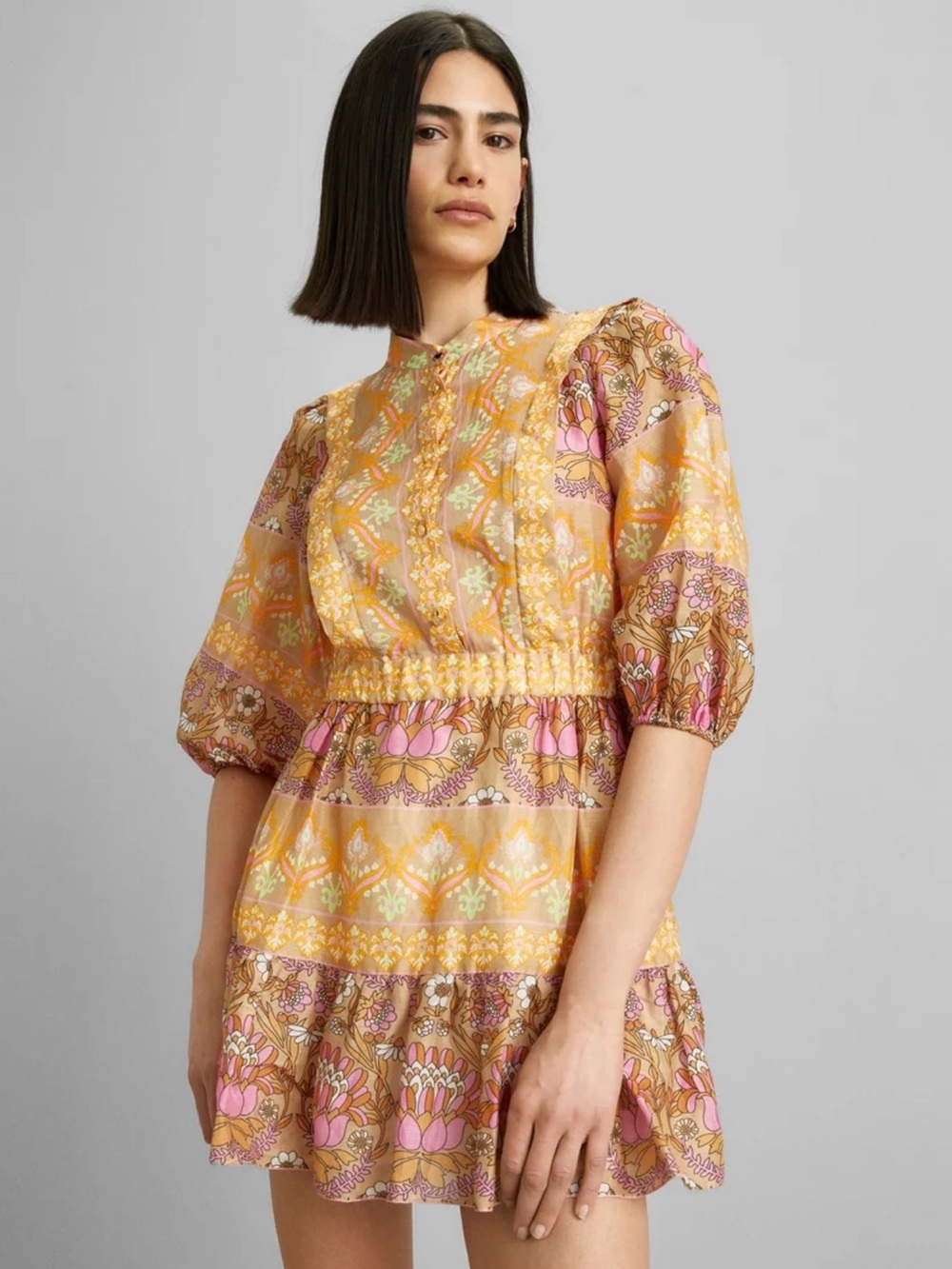 Sandro
Linen Floral Ruffled Dress $565🔥